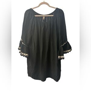 Entro Elegant Black Tunic Blouse